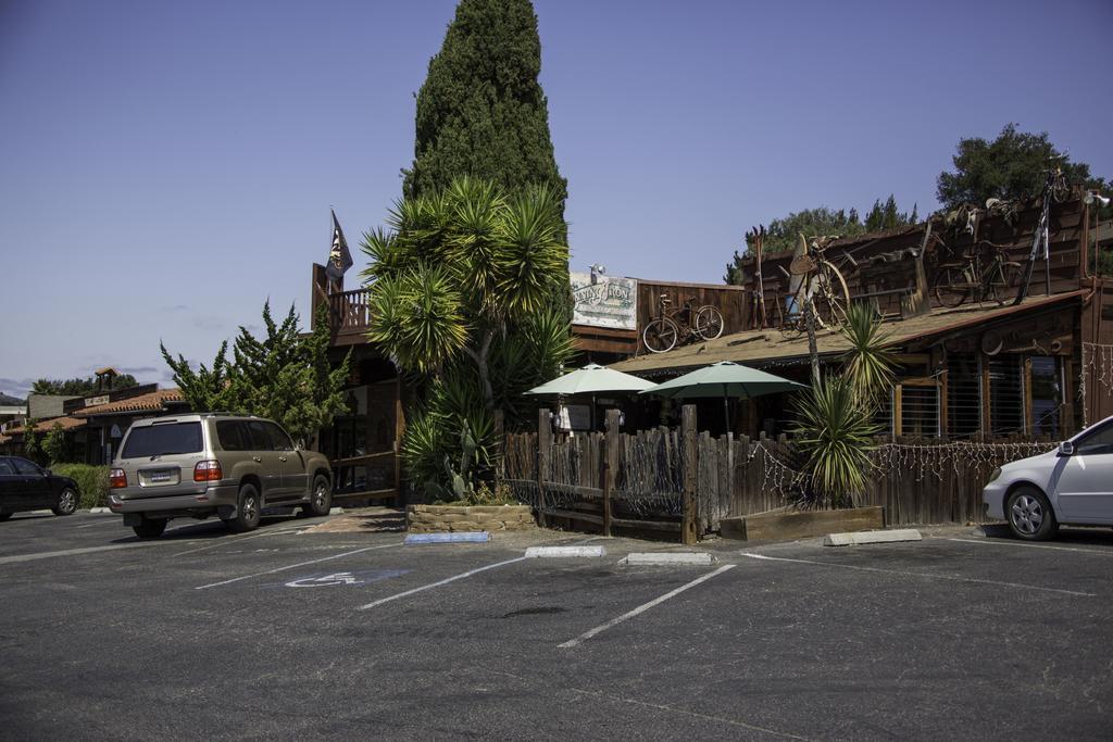 The Blue Sky Lodge Carmel Valley Εξωτερικό φωτογραφία